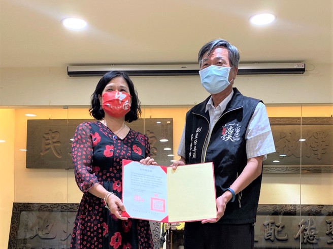 大庄浩天宫与中臺签订合作意向书。(照片/中臺科大提供)