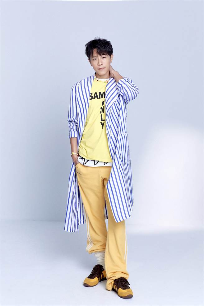 韦礼安在新歌MV中以声示人。（索尼音乐提供）