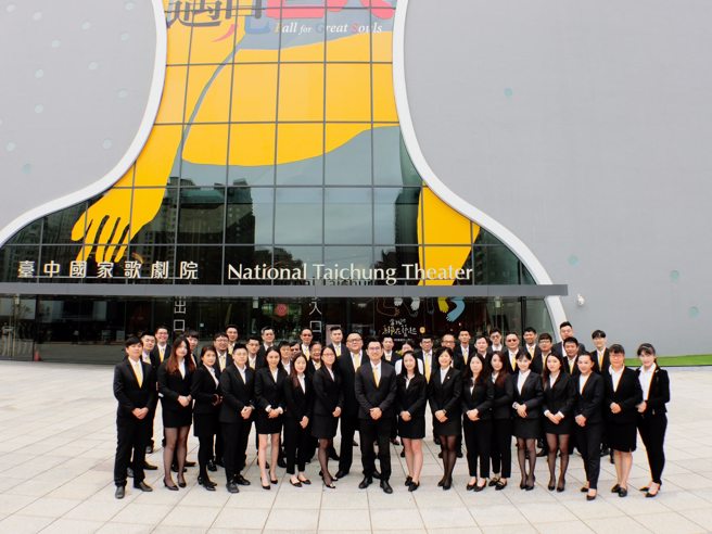 永庆不动产蔡叔朋团队超过9成伙伴都已有业绩，更已培育出1位「两千万经纪人」、2位「千万经纪人」。图片／永庆房产集团提供