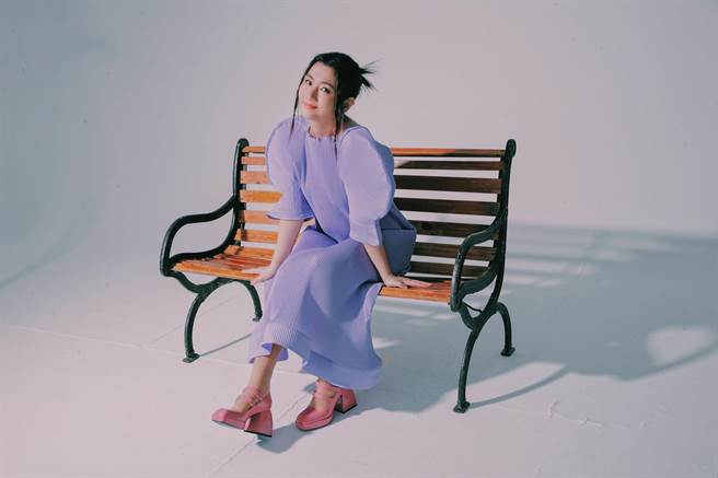 Selina近日推出纪念爱犬Pinky的新歌MV。（任真美好提供）