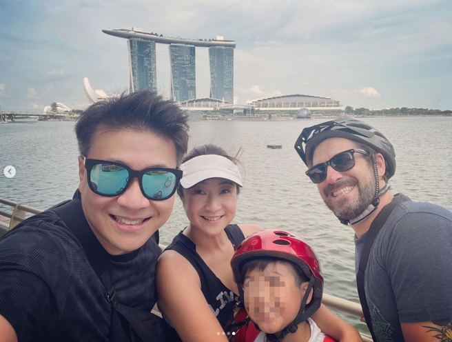 黄湘怡和洋男关系友好，被疑是否为新对象。左为黄弟弟。（图／IG@stellangsiangyi）