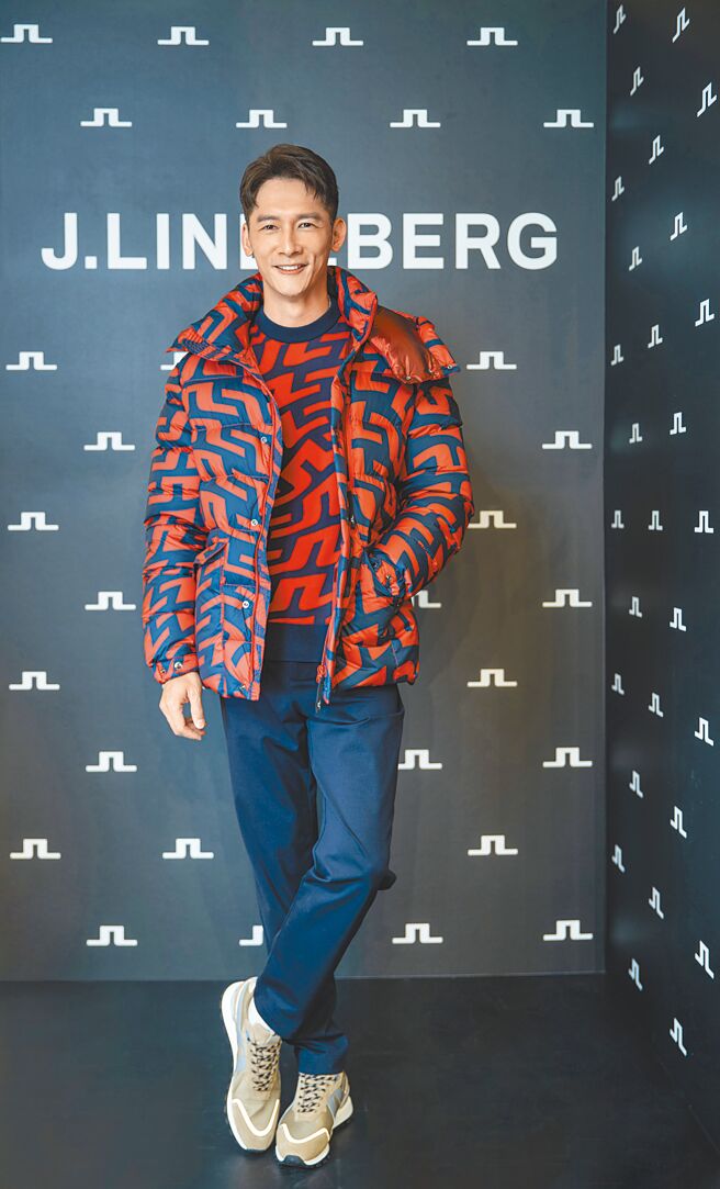 温升豪出席J.LINDEBERG传入围金钟戏剧节目男主角奖捷报，十分兴奋。（J.LINDEBERG提供）