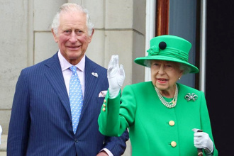 查爾斯繼任英國國王 向已逝女王致敬：最悲傷的時刻