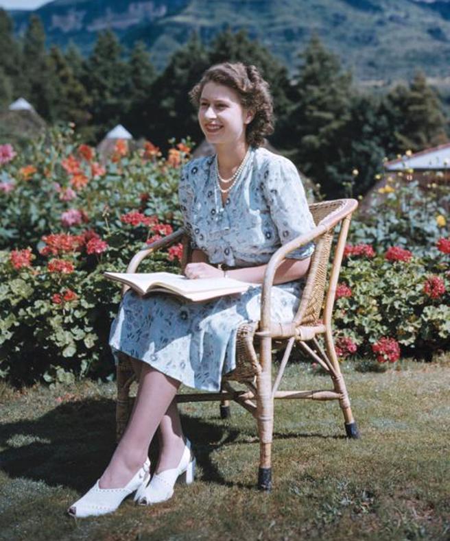 1947年，英國女王伊麗莎白二世21歲時的照片。（美聯社資料照片）