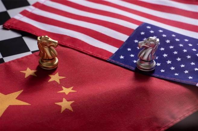 美國再度傳出擬頒行政命令，未來數月内將限制美企投資中國科技企業。（達志影像）