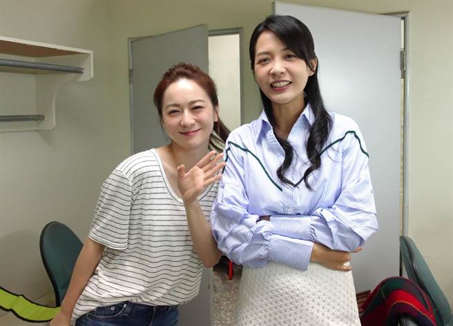 游诗璟和何蓓蓓被剧组封为「惠莹CP」。（台视提供）