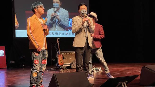 员荣医疗体系总院长张克士致词。（吴敏菁摄）