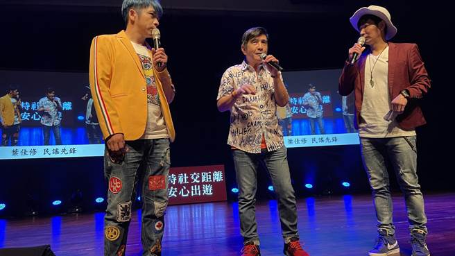 民歌泰斗叶佳修。（吴敏菁摄）