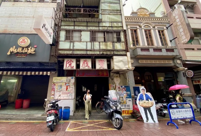 二通街區新舊店家融合，可以聽到許多精彩有趣的故事。（圖/ 行遍天下）