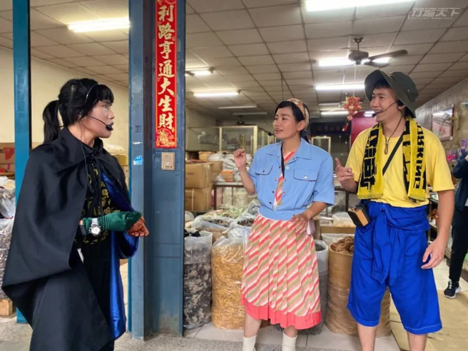 島內散步團隊與嘉義的阮劇團合作，打造戲劇結合旅行的沉浸式體驗。（圖/ 行遍天下）