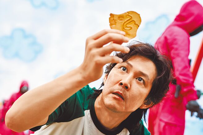 李政宰因演出《鱿鱼游戏》跃上国际舞台。（Netflix提供）