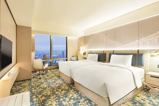 台北新板希尔顿酒店推出「夏夜晚风住房专案」。（台北新板希尔顿酒店提供）