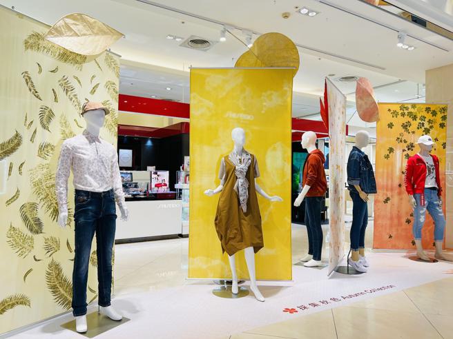 比漾广场秋季大展「秋与植物的对话」，百货首展20米敲拓染布艺。（比漾广场提供）