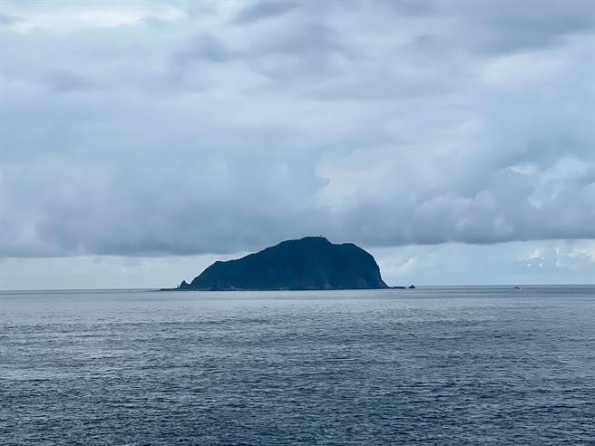 基隆市政府傍晚6時許宣布，基隆嶼12、13日預防性封島2天。（本報資料照片）