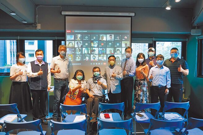 台灣師範大學成癮防制碩士在職學位學程是全國首間以成癮預防、評估與治療為研究主軸的教學單位，已在9月開學。（台師大提供／李侑珊台北傳真）