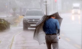 極端豪雨釀災 韓國氣象廳規劃警報提前發布