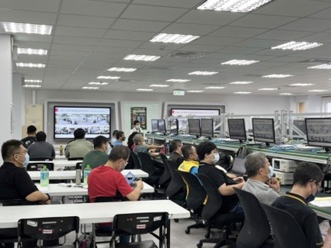 龍華科大攜手電電公會，培育初級天線設計工程師人才。(照片/龍華科技大學提供)