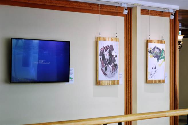 展览现场也将播放由隆中向上教育基金会支持，杨力州监制X新世代导演执导的《怪咖系列》纪录片之〈关于半夜梦到林默娘乘着海涌把垃圾都丢到我的未来这件塑好像是真的〉。（知本老爷酒店提供）