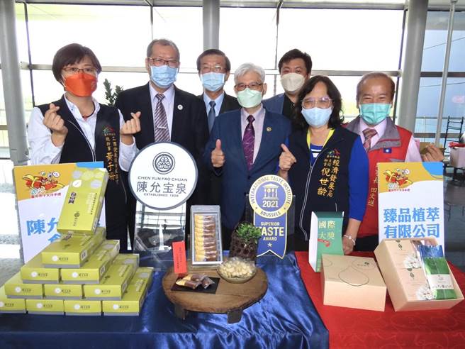 台中市工商发展投资策进会举办「2023第十四届台中市十大伴手礼」网路徵件活动，邀在地商家参与。(工策会提供)