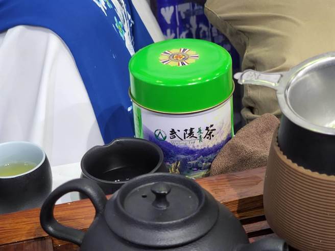 武陵农场前进越南参加年度旅游盛会-ITE胡志明市国际旅展，长青茶大受欢迎。（武陵农场提供）