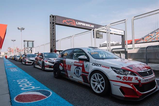 不须出国！丽宝国际赛车场就能一赌用速度挑战极限且刺激又血脉喷张的精彩赛事。（丽宝乐园提供）