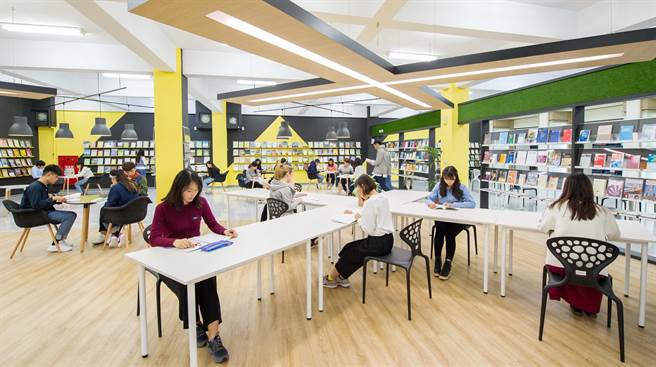 考选部日前公布110年高普考录取人数分析，大学毕业生在毕业3年内报考且录取高普考占当年度录取人数的52％，静宜名列私校前十大。（静宜大学提供）