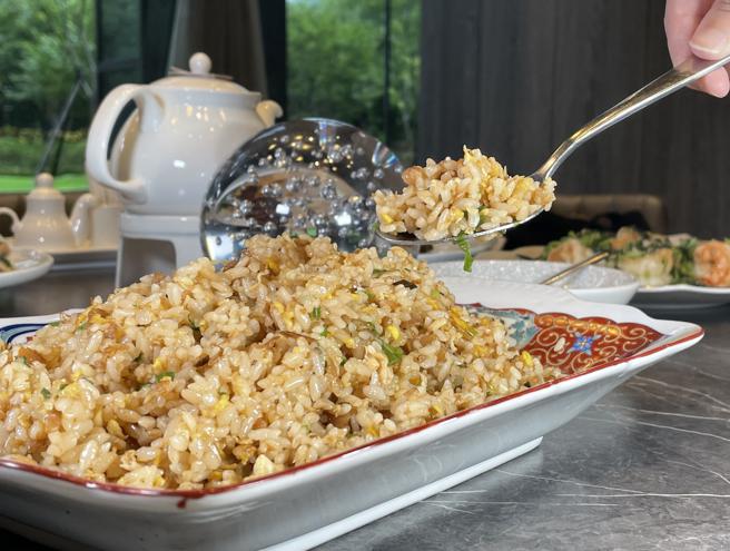 经典菜色「菜脯炒饭」。（何书青摄）