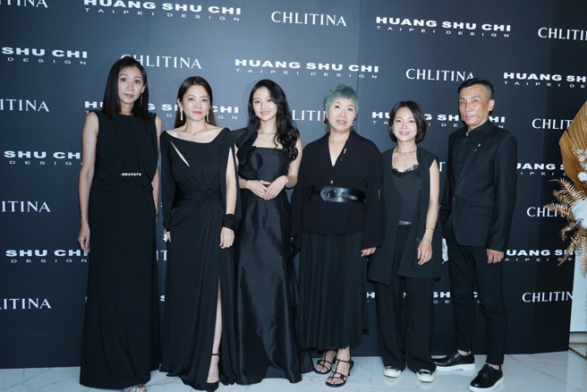 黄淑琦设计师品牌工作团队。(主办单位提供)