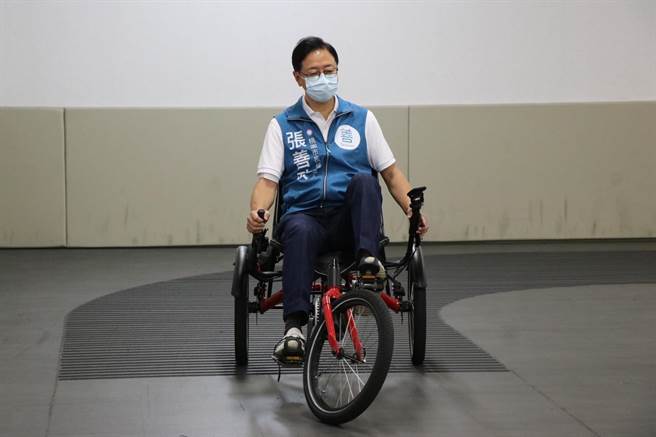 针对保密条款争议，国民党桃园市长参选人张善政竞选办公室呼吁，农委会主委陈吉仲应拿出格局与尊严，别服膺在执政党选举操弄下。（蔡明亘摄）