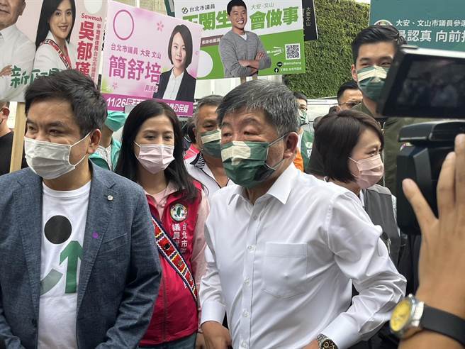 陳時中說，蔣萬安2年後將發展疫苗的獎勵說成是圖利，前後差很多。（葉家瑋攝）