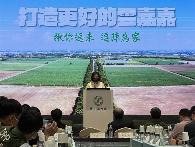 苏贞昌为首「辅选列车」9月下旬开动  阁揆保卫战、毕业之旅 备受关注。曾薏苹摄