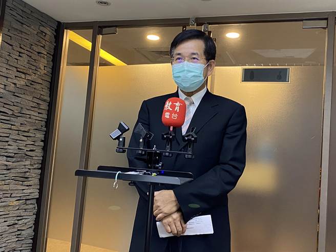 教育部长潘文忠今天表示，将强力执行国高中早自习新制。（林志成摄）