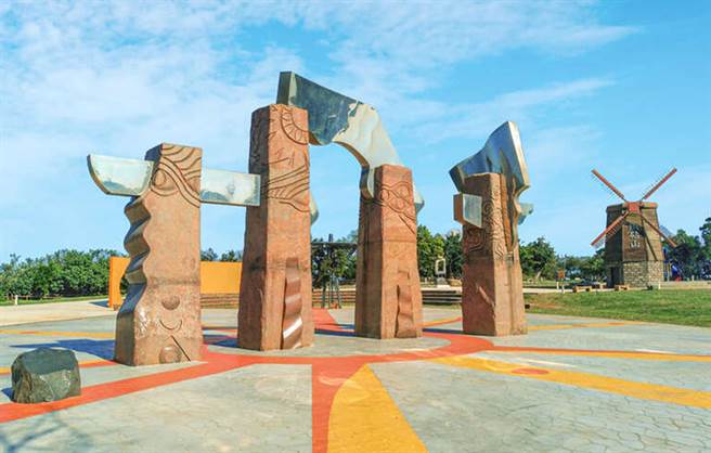 觀旅局強調，已將大甲鐵砧山納入2023中台灣元宵燈會場地，候選方案進行整體評估，將持續傾聽民意，讓燈會盡善盡美。（台中市政府提供）