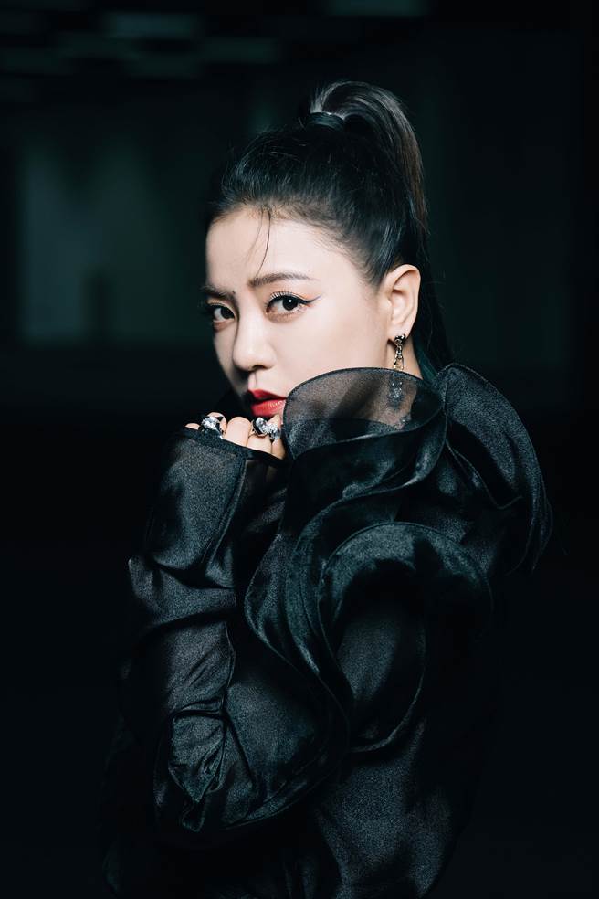 丁噹暌違5年即將來台開唱。（相信音樂提供）