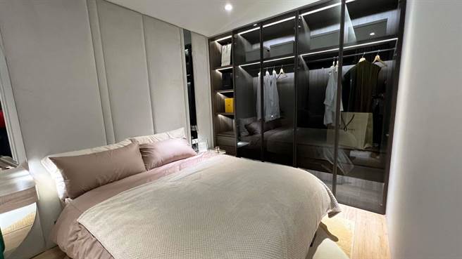 「远雄PARK 16」主打轻豪宅。（柯宗纬摄）