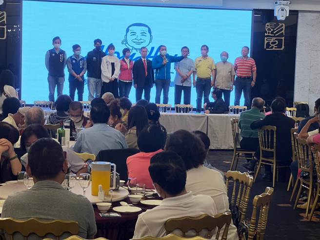 侯友宜今晚出席客家之友会暨后援会筹备大会。（王扬杰摄）