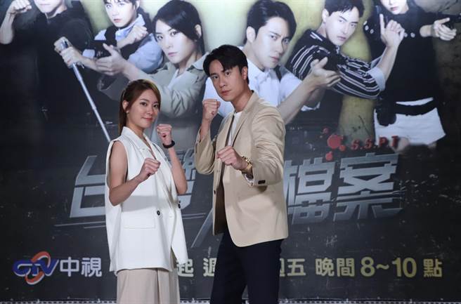 《台湾X檔案》今首播，女主角杨雅筑、男主角刘书宏线上直播与粉丝互动。（中视、中天提供）