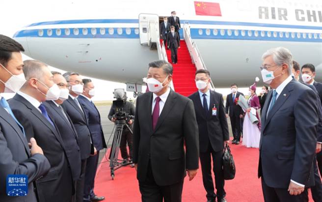 習近平談疫情以來首次出訪：彰顯中哈關係高水準和特殊性。（中國外交部）