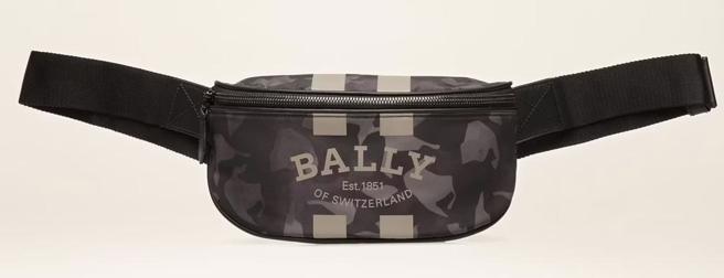 忠孝館BALLY－EXPLORE系列黑色圖騰尼龍腰包，1萬6200元。（SOGO提供）