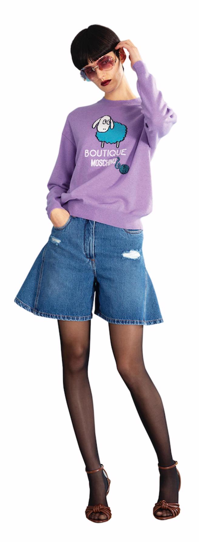 敦化館MOSCHINO－小綿羊毛衣，2萬3500元。（SOGO提供）