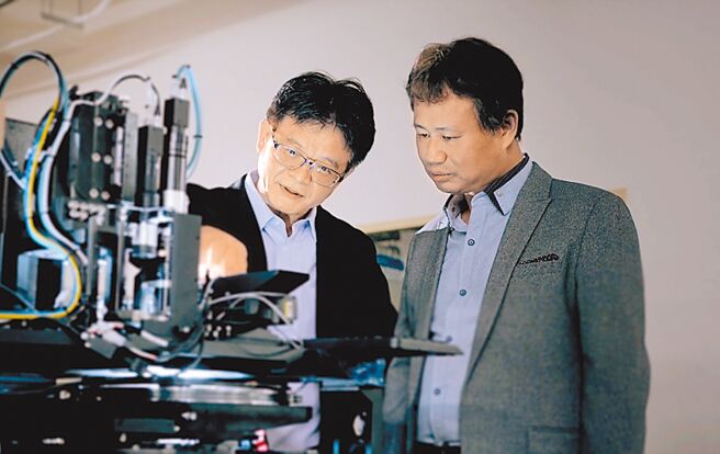 惠特科技董事长徐秋田（左）、总经理赖允晋（右）。图／业者提供