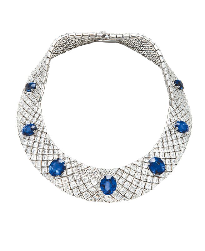 蕭邦Red Carpet系列藍寶石項鍊，7顆總重逾65克拉的斯里蘭卡藍寶石，8780萬元。（CHOPARD提供）
