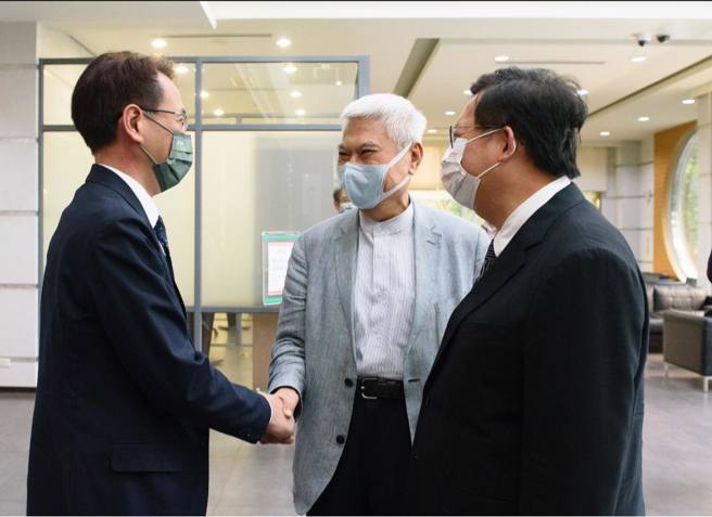 郑运鹏力推产业政策，规划桃园大进化（图／郑运鹏脸书）