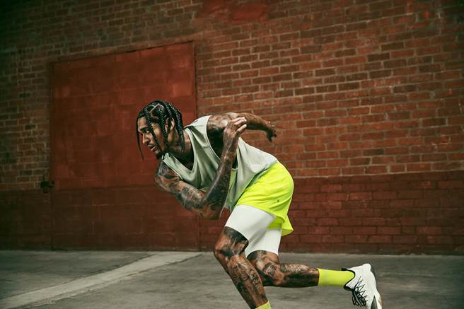 lululemon全球品牌大使—NBA知名球星Jordan Clarkson作为代表人物引领系列产品。（lululemon提供）