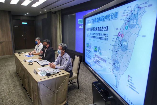 303大停电之后，台电高层今出面说明强韧电网计画。（黄世麒摄）