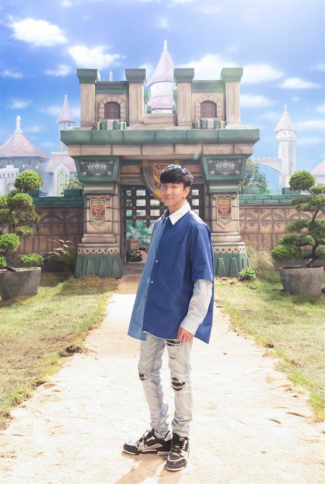 JJ日前接下年少時心儀的手遊代言。（JFJ Productions提供）