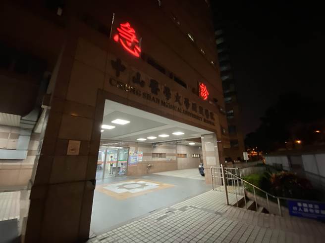 位於台中市烏日區光日路上的一家健身中心15日傍晚5點多發會員濺血命危意外，受傷失去生命徵象會員目前送往中山附醫急救。（馮惠宜攝）