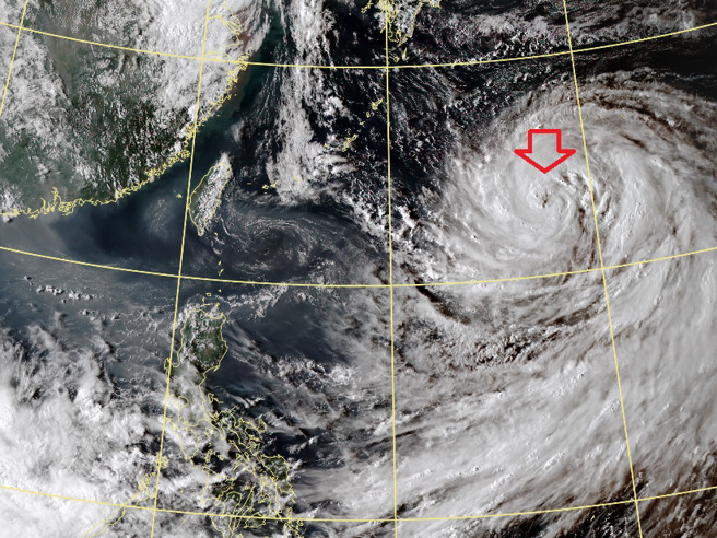气象局长郑明典表示，南玛都的云系范围很广，直径在2000公里等级。（图／翻摄自郑明典FB）