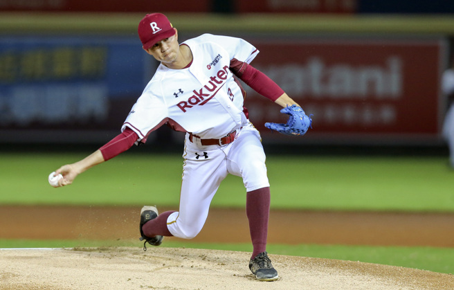 乐天桃猿黄子鹏。（陈麒全摄）