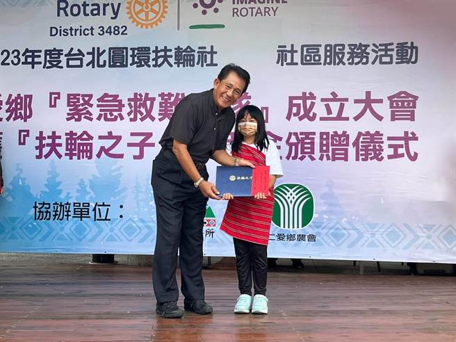 60 名真正需要帮助的孩子们，提供每名孩子每月1000元的奖助金（民眾提供／杨静茹南投传真）